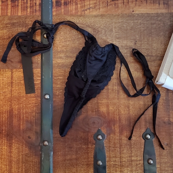 🖤 Triangle Tie G-String Panty 🖤 - Picture 4 of 11